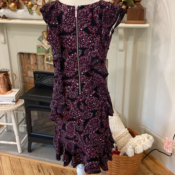 MICHAEL Michael Kors Floral Paisley Print
Cascade Dress size medium - Picture 6 of 9